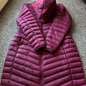 Lands End Women's Burgundy Puffer Jacket